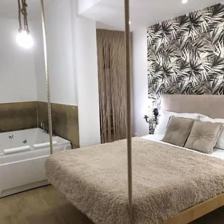 Jacuzzi Rooms * Catania