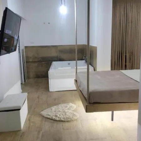 Gæstehus Jacuzzi Rooms *